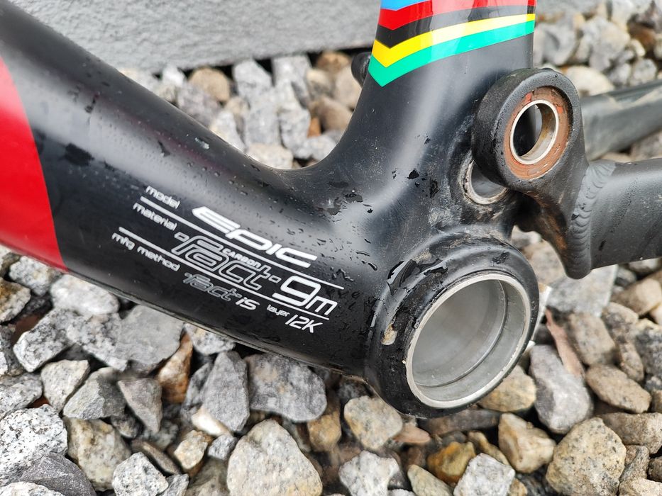 Rama SPECIALIZED EPIC EXPERT 19" carbon pod koła 26