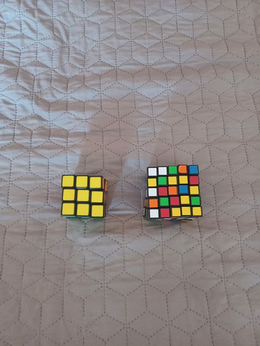 Pack Rubik’s Cube 3x3 + 5x5 — Cubos Oficiais