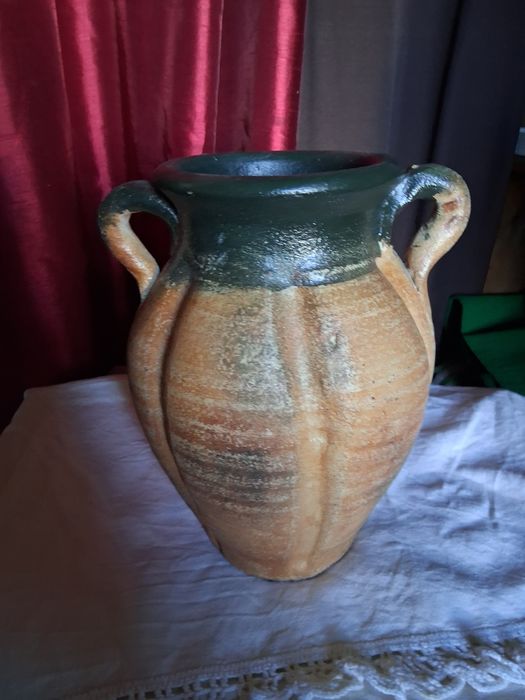 Wazon gliniany typu amfora