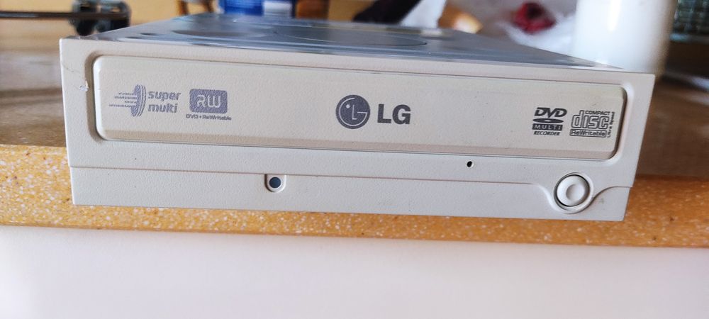 Leitores e gravadores de CD e DVD dual.layer Asus e LG64740939752707123