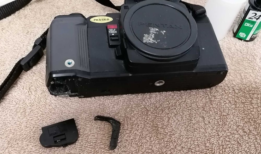 Maquina fotográfica reflex, PENTAX A3000, todo o lote