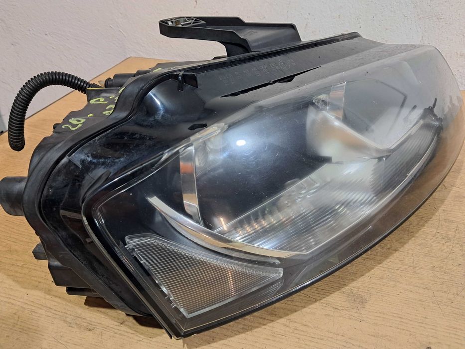 Lampa lempy reflektor przód przedni prawy + lewy AUDI A3 8P Lift UK