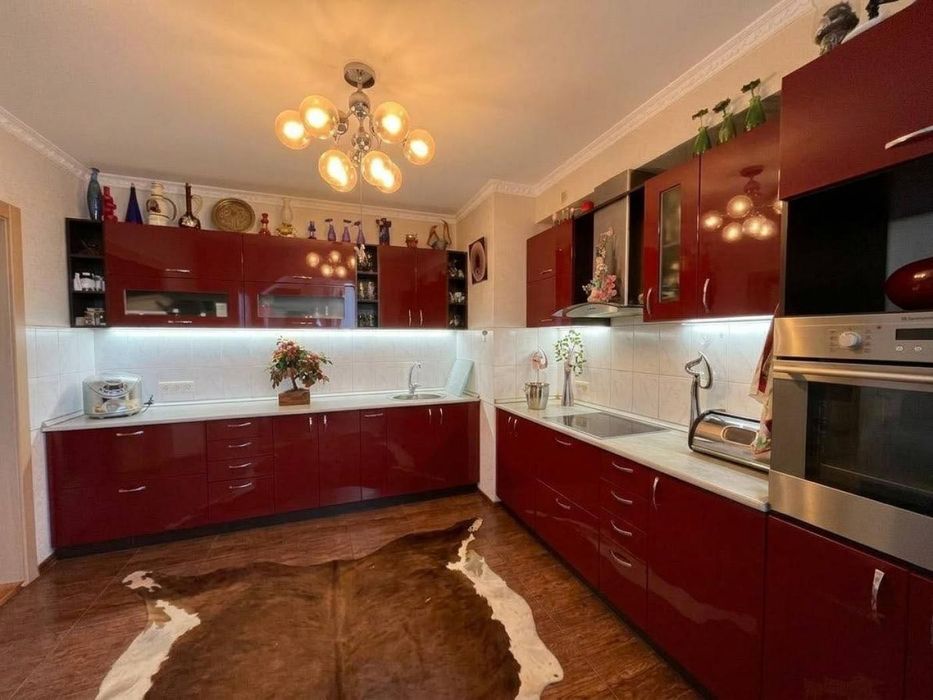 Продам 4к квартиру по вул. Олександри Екстер (Марини Цвєтаєвої), 9А