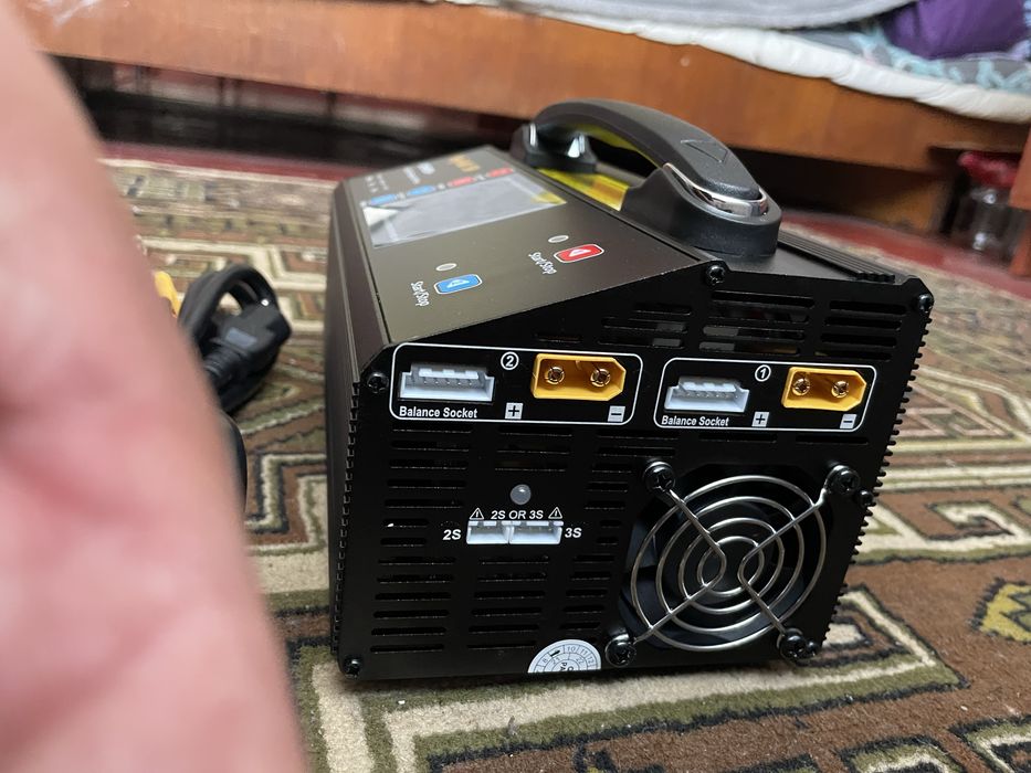 Зарядний пристрій SkyFall Ultra Power UP600+