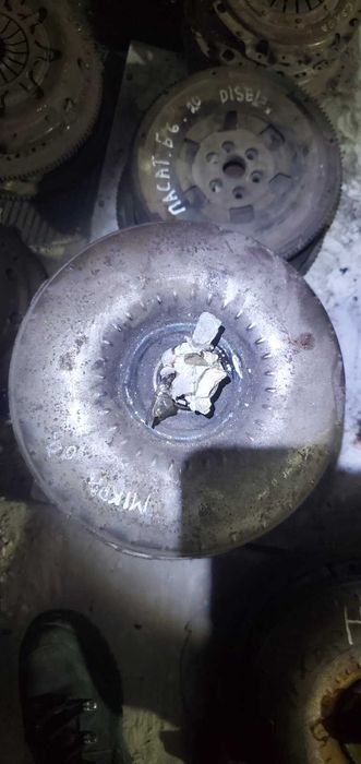 Гідротрансформатор 311003AX06 Nissan Micra k12