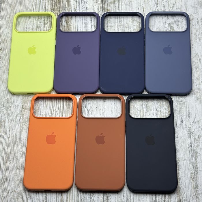 Чохол софттач Silicone Case MagSafe на iPhone 17 Pro Max Чохол