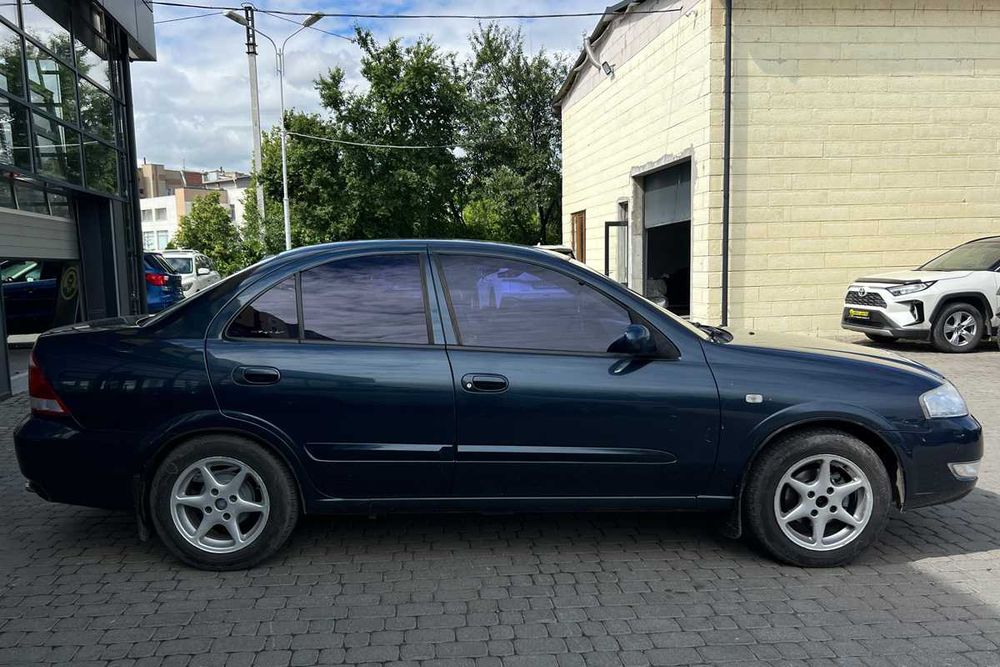 Nissan Almera 2007
