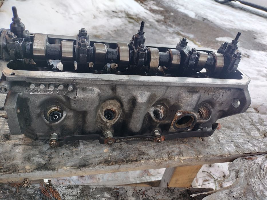 Гбц головка блоку VOLKSWAGEN TRANSPORTER T4  1.9 TD 68KM ABL 028103374