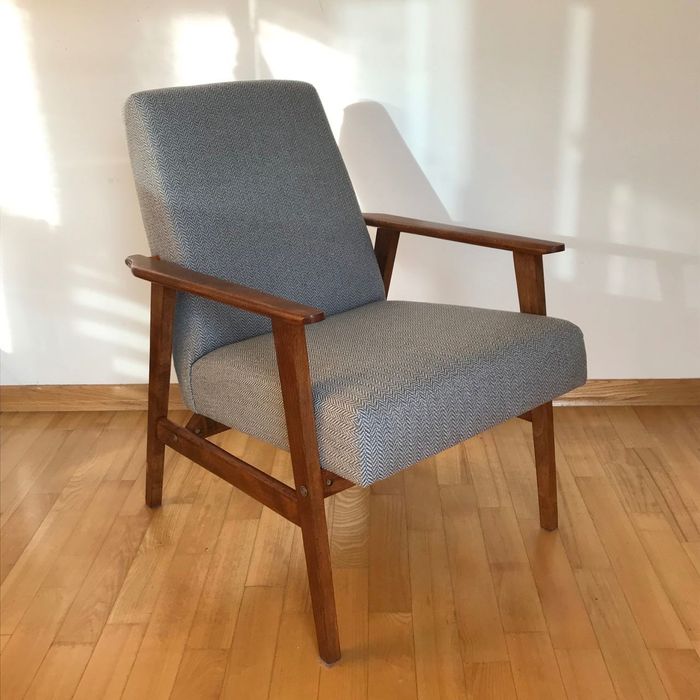 Fotel PRL Lisek Śnieżka ciemny dąb klasyczna jodełka szary renowacja 1