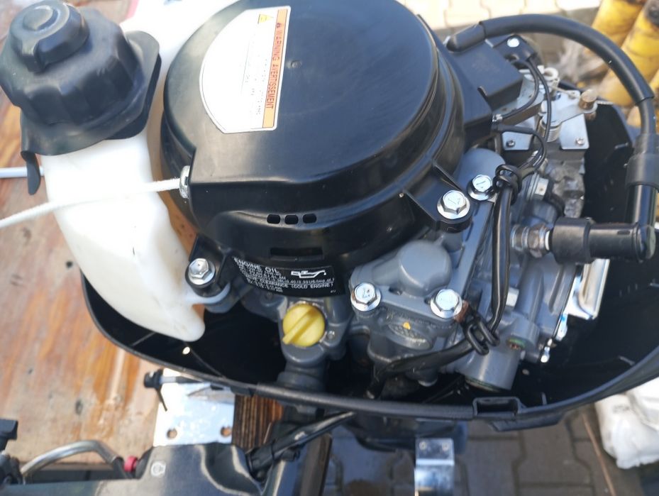 Silnik zaburtowy Suzuki 2.5KM 4suw osłona śruby