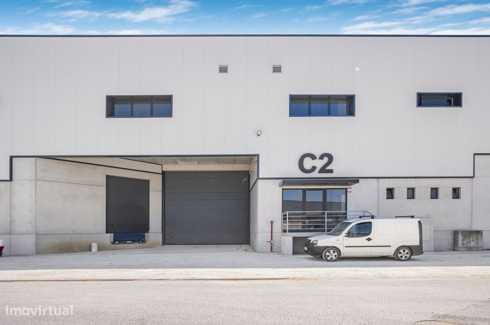 Armazém à venda , Quinta de Matos