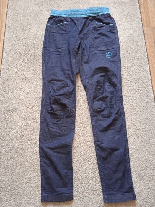 Продам жіночі джинси Італія lv sportiva р s