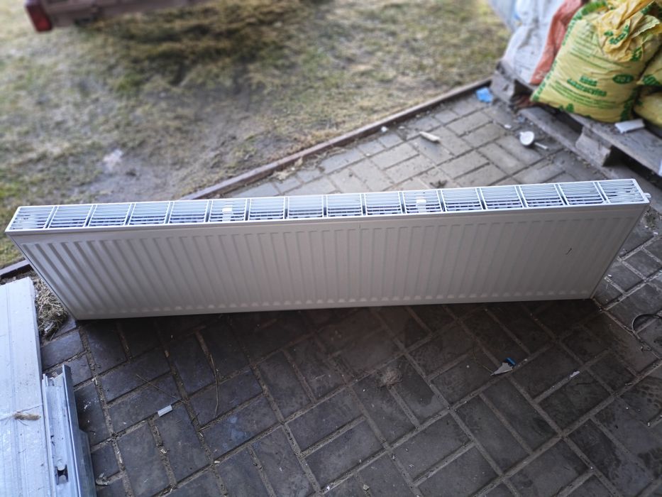 Grzejnik cv22 140x40