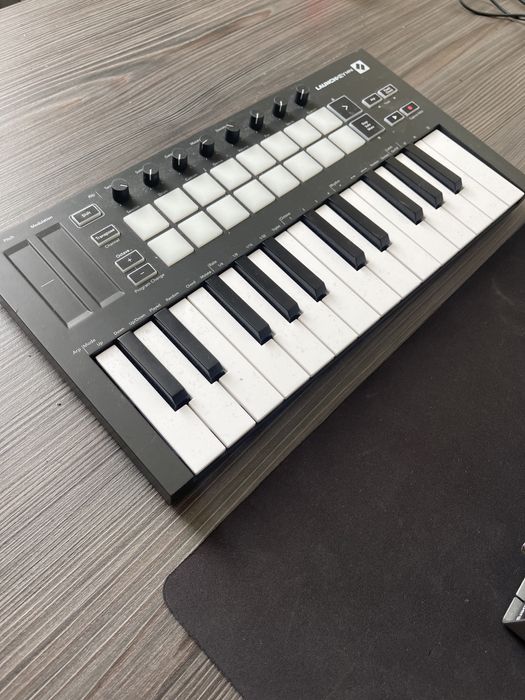 Novation Launchkey MINI MK3
