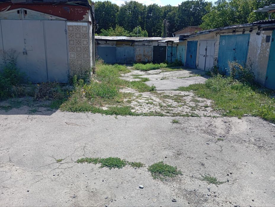 Обменяю гараж на ХТЗ