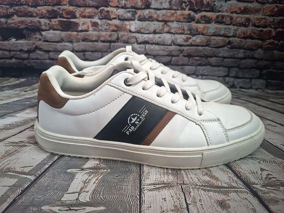 Взуття чоловіче весна