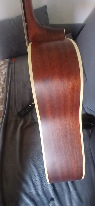 Guitarra Cort Earth70