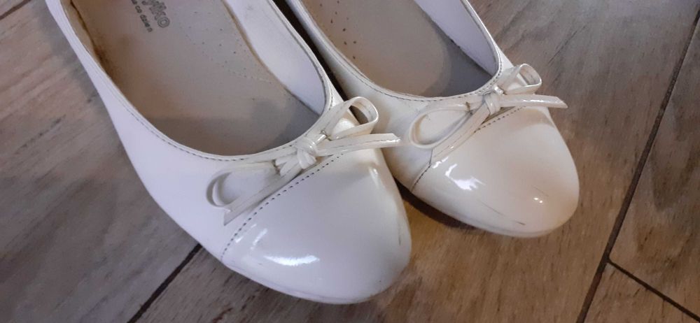 Buty do Komunii dla dziewczynki r. 39
