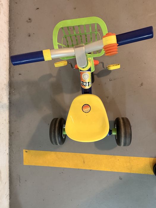 Triciclo criança