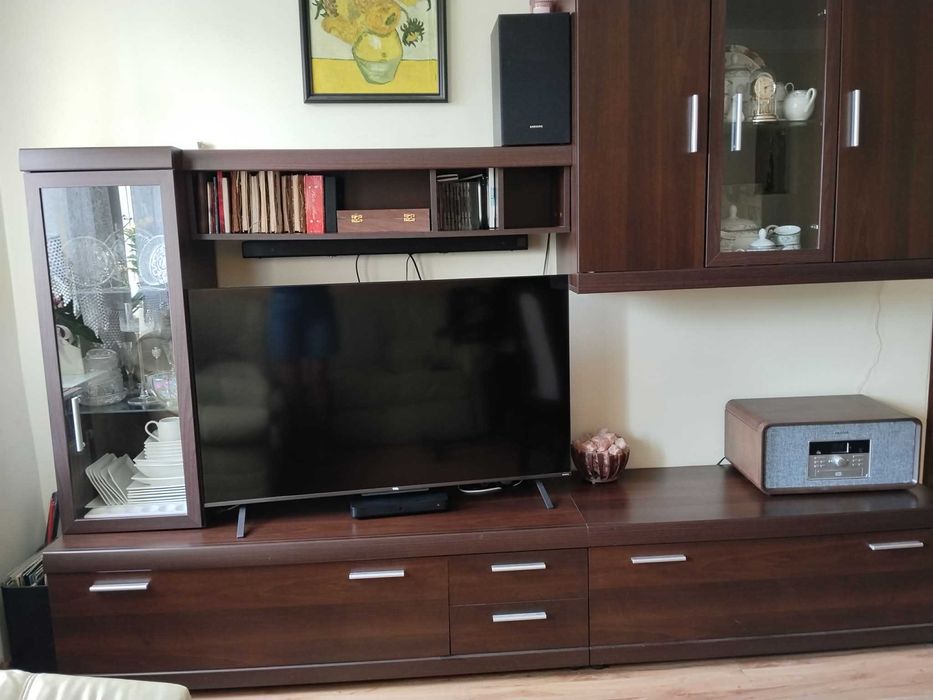 Komplet mebli do salonu i jadalni