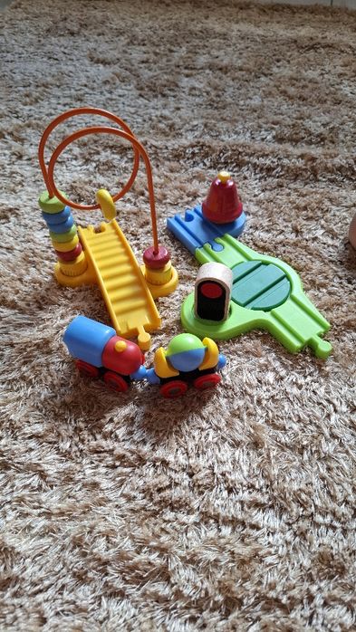 Pack Pistas de Comboio em Madeira – Dinossauros + Mi Primer Tren (Play
