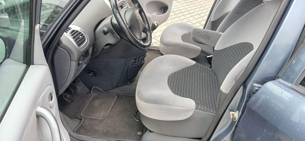 1,6benzyna Zamiana Niski przebieg Klima sprawna