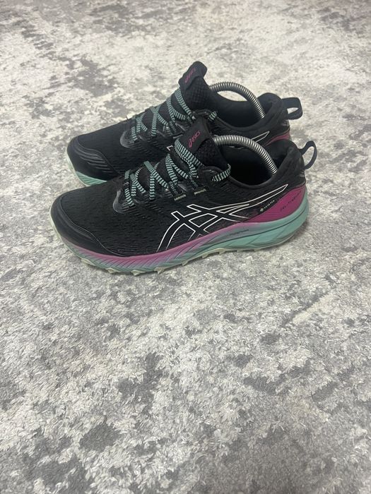 Жіночі трекінгові кросівки Asics Gel-Trabuco 10 GTX  для бігу
