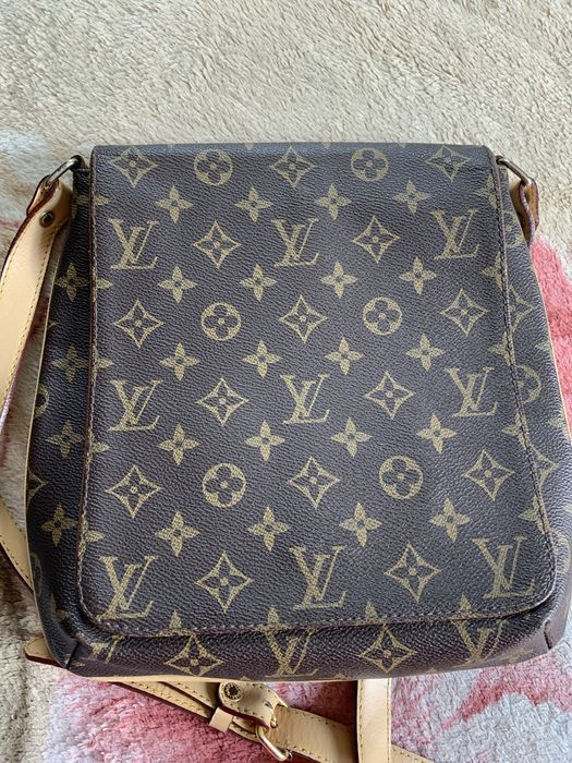 Сумочка через плече продам