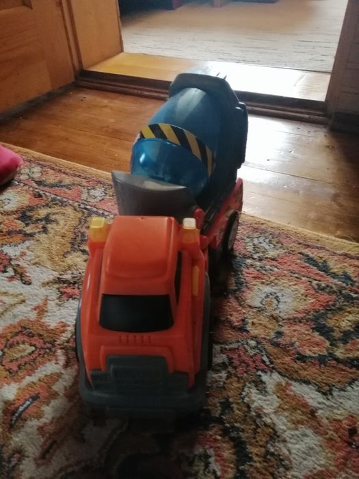 Продам бетономішалку