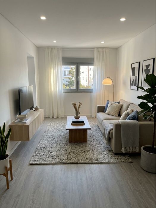 Vendo apartamento T2 totalmente remodelado nos Olivais