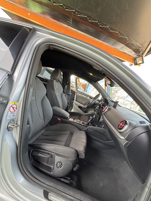 Audi A3 Limousine S-tronic Look RS3 2018 130 mil km Aceito retoma