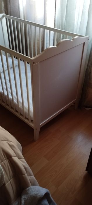 Berço de bebé c/colchão e oferta forra+almofada