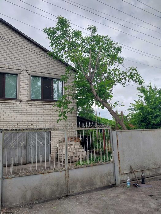 Продам гарний будинок