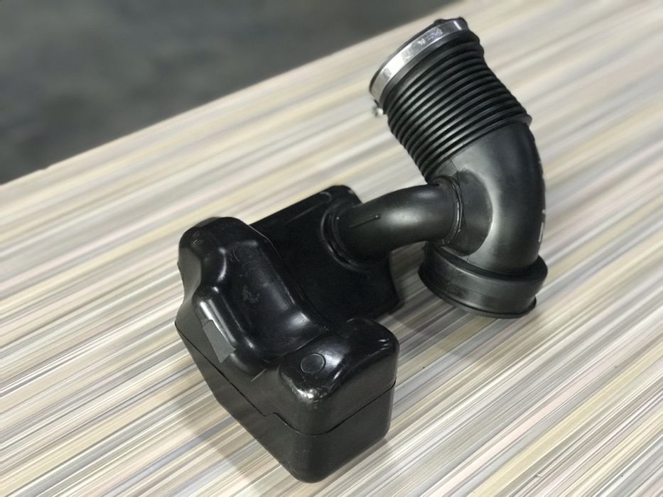 Гофра БМВ Е46 N42 318 320 Бензин Оригінал BMW N42B20 Воздушний Фільтр