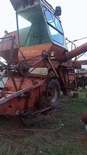 Продам комбайн Нива
