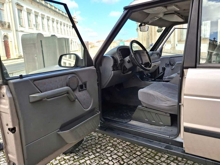 Discovery TDI 300, 5 portas e 7 lugares