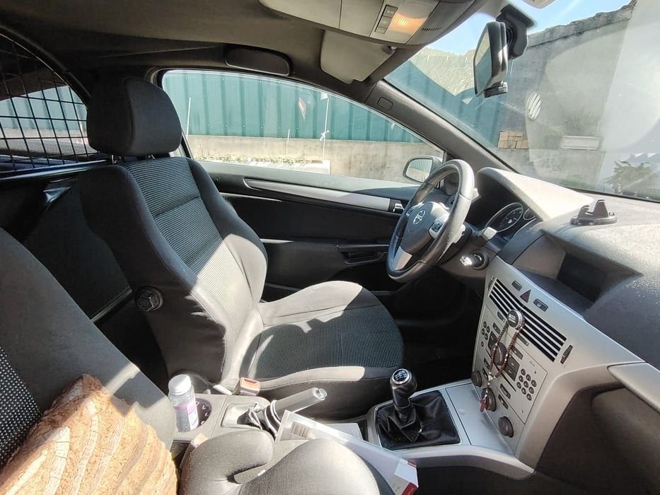 Opel Astra GTC 1.3 CDTI