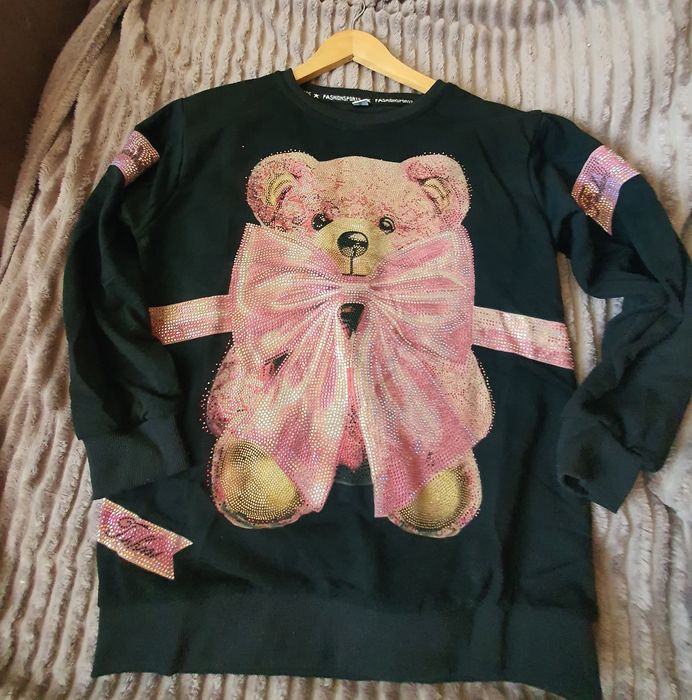 Свитшот мишка в камешках