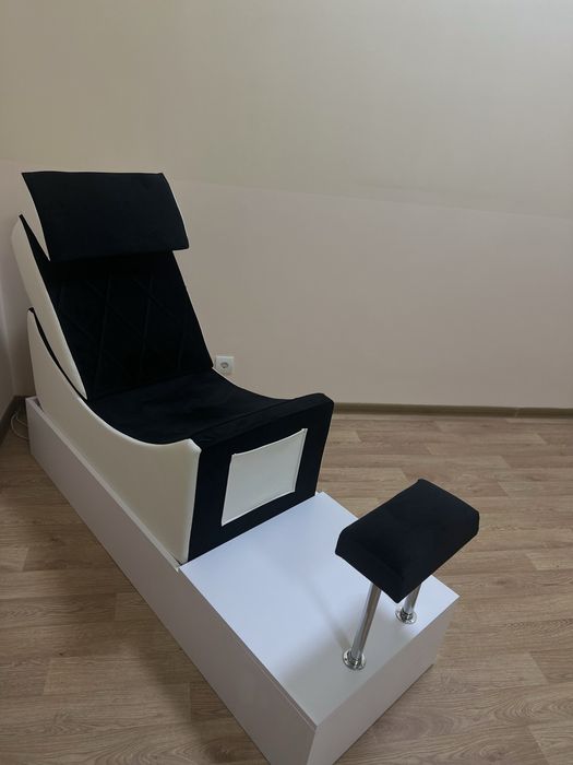 Педикюрне крісло