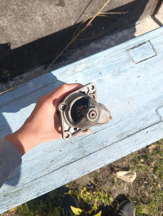 Стартер део нексія і вроді як на Опель 1,5 бензин