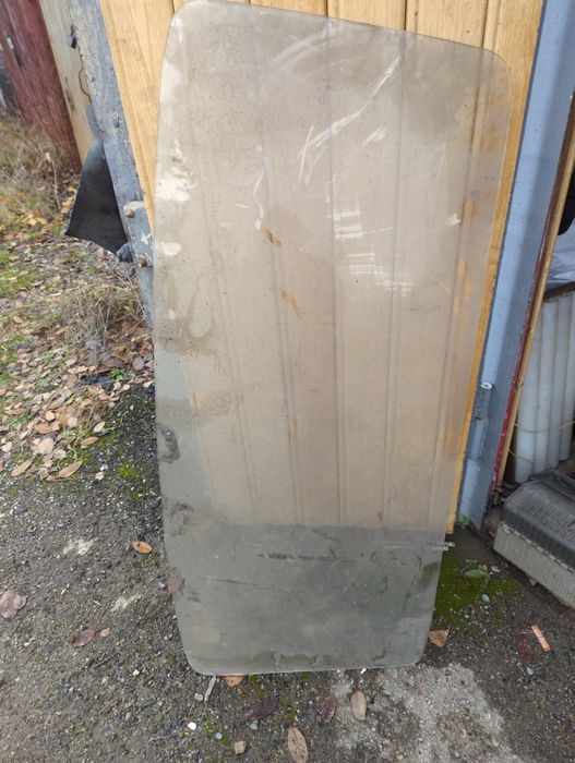 Продаю лобове скло, москвич