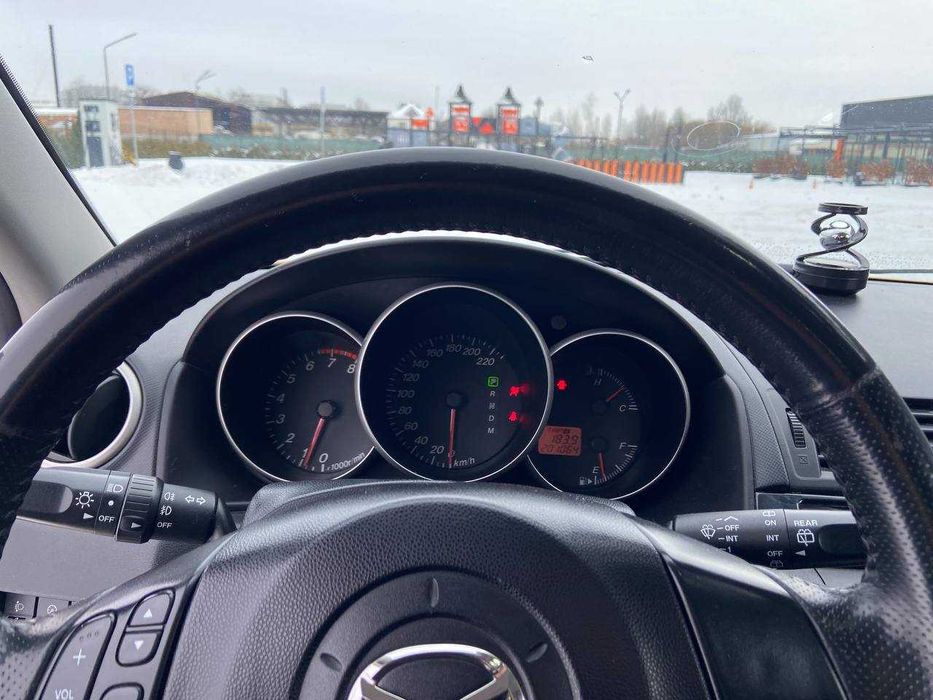 Mazda 3, 1.6 бензин, акпп