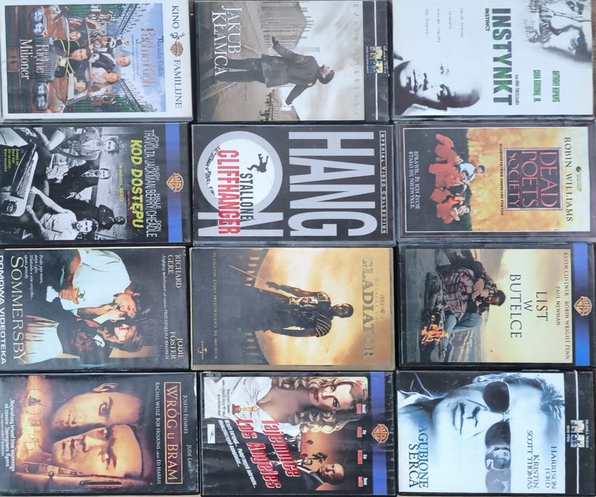 Zestaw filmów kaset VHS + magnetowid