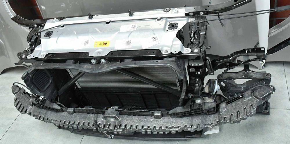 BMW iX3 G08 Бампер запчастини деталь бмв іч3 г08 запчасти