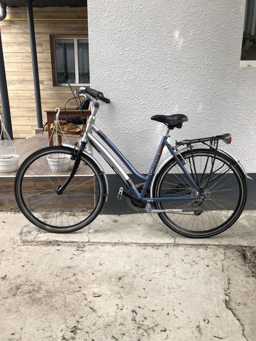 Велосипед спортивний алюмінієвий GAZELLE BAHIA на SHIMANO колеса 28 з Голандії
