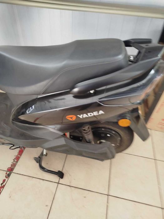 Електроскутер Yadea,  пробіг 300км