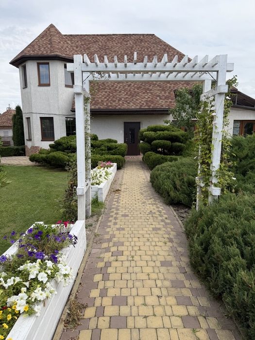 Оренда будинку Сьогодні  бассейн з підігрівом чан, лазня подобово EcoVilla   корпоративи 100 людей