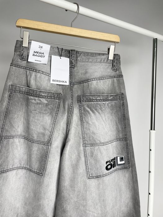 Bershka ( Розмір : 31 ) ОРИГІНАЛ широкі джинси