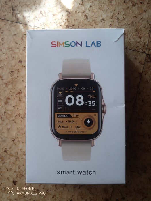 Smartwatch novo c mostra a foto