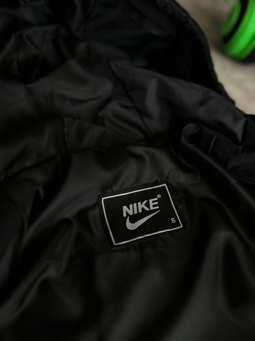 Чоловіча вітровка Nike на підкладці Premium